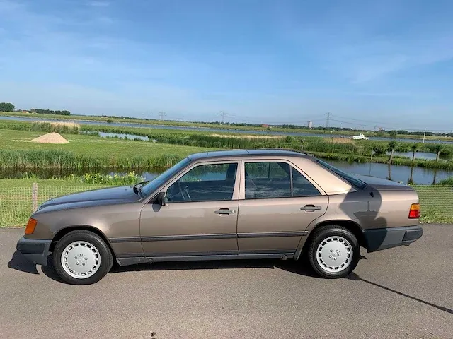 Mercedes-benz 200-500 (w124) 260 e automaat zeer goede conditie! 34-gd-xx - afbeelding 13 van  17
