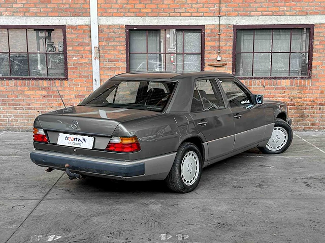 Mercedes-benz 200e w124 2.0 122pk 1992 - afbeelding 2 van  35