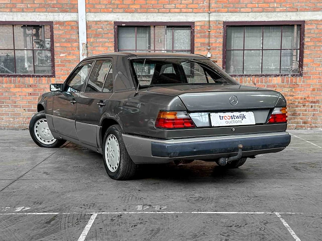 Mercedes-benz 200e w124 2.0 122pk 1992 - afbeelding 5 van  35