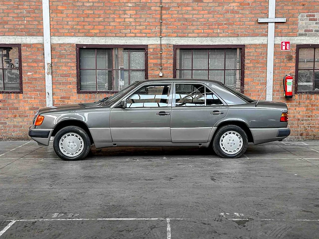 Mercedes-benz 200e w124 2.0 122pk 1992 - afbeelding 7 van  35