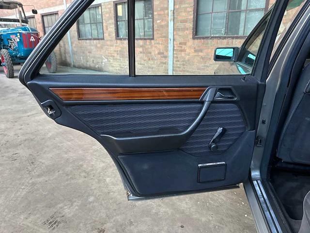 Mercedes-benz 200e w124 2.0 122pk 1992 - afbeelding 19 van  35