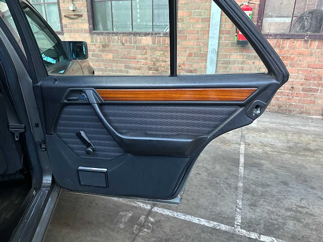 Mercedes-benz 200e w124 2.0 122pk 1992 - afbeelding 21 van  35