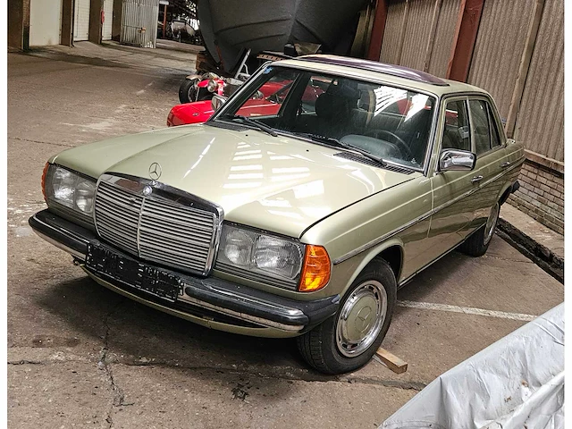 Mercedes-benz 230 e automatic, 59-xv-fz - afbeelding 1 van  40