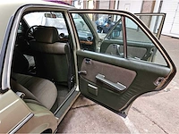 Mercedes-benz 230 e automatic, 59-xv-fz - afbeelding 15 van  40