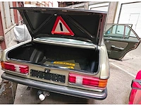Mercedes-benz 230 e automatic, 59-xv-fz - afbeelding 18 van  40