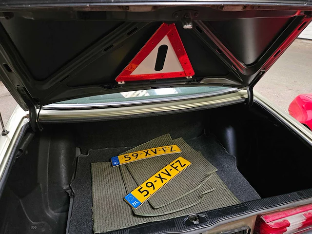 Mercedes-benz 230 e automatic, 59-xv-fz - afbeelding 19 van  40