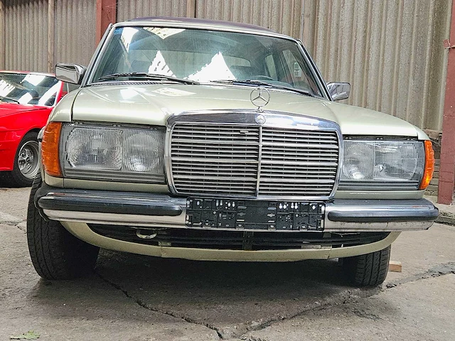 Mercedes-benz 230 e automatic, 59-xv-fz - afbeelding 36 van  40