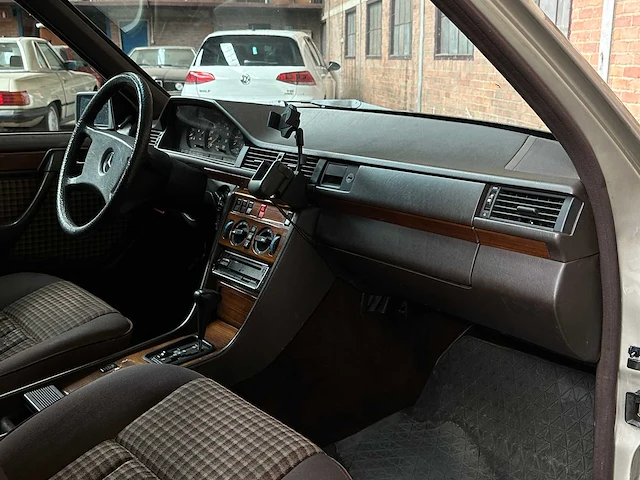 Mercedes-benz 230 te 200-500 (w124) combi 132pk 1990, 75-jj-bv - afbeelding 13 van  37