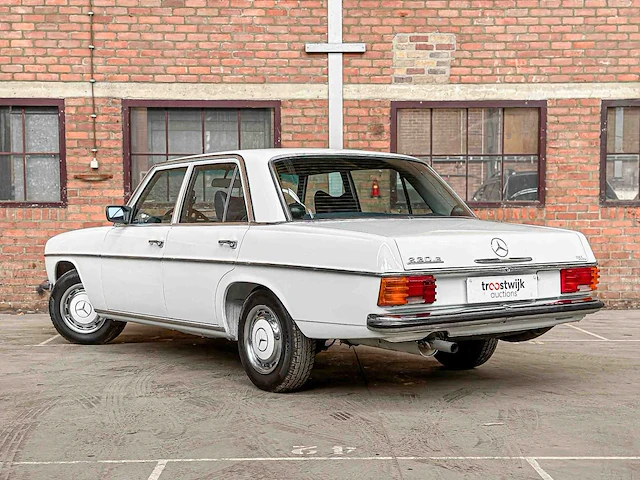 Mercedes-benz 230.6 w114 / 8 136pk 1975, 72-yb-84 - afbeelding 7 van  36