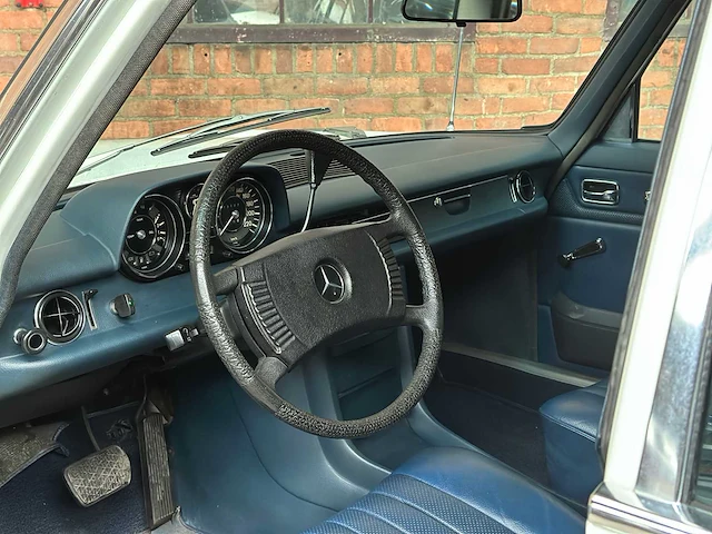 Mercedes-benz 230.6 w114 / 8 136pk 1975, 72-yb-84 - afbeelding 10 van  36