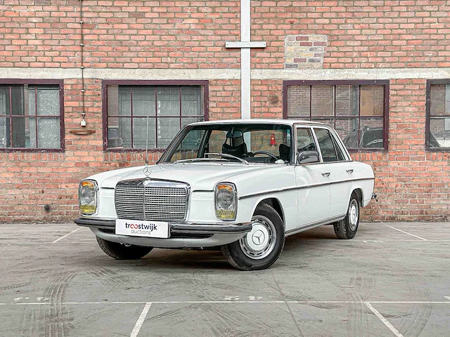 Mercedes-benz 230.6 w114 / 8 136pk 1975, 72-yb-84 - afbeelding 1 van  36