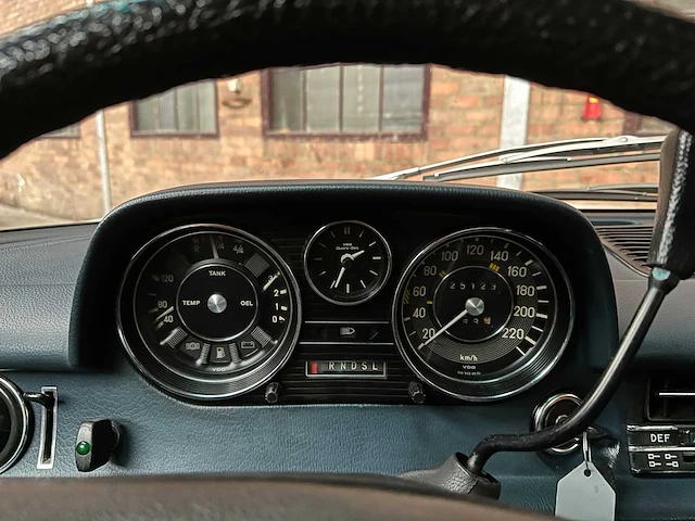 Mercedes-benz 230.6 w114 / 8 136pk 1975, 72-yb-84 - afbeelding 15 van  36