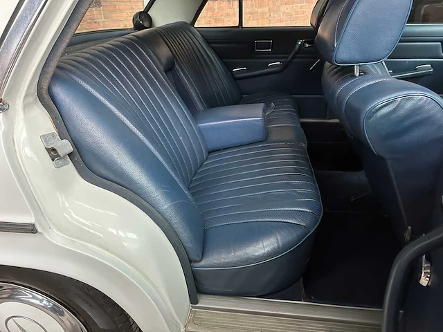 Mercedes-benz 230.6 w114 / 8 136pk 1975, 72-yb-84 - afbeelding 27 van  36