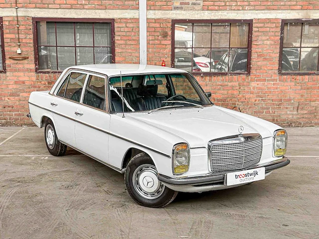 Mercedes-benz 230.6 w114 / 8 136pk 1975, 72-yb-84 - afbeelding 34 van  36