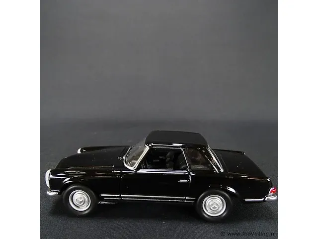 Mercedes-benz 230sl (1963) zwart - afbeelding 2 van  5