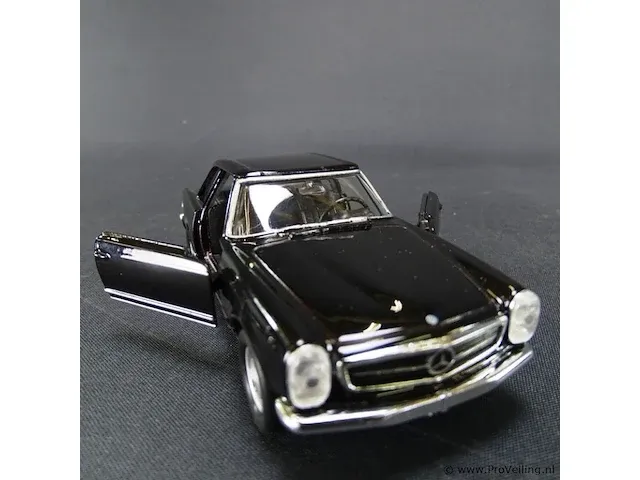 Mercedes-benz 230sl (1963) zwart - afbeelding 4 van  5