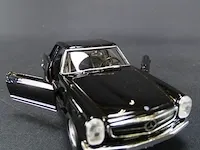 Mercedes-benz 230sl (1963) zwart - afbeelding 4 van  5