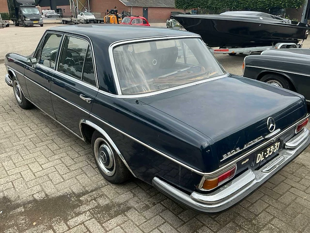 Mercedes-benz 250s oldtimer - afbeelding 22 van  24