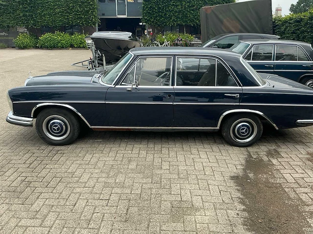 Mercedes-benz 250s oldtimer - afbeelding 23 van  24