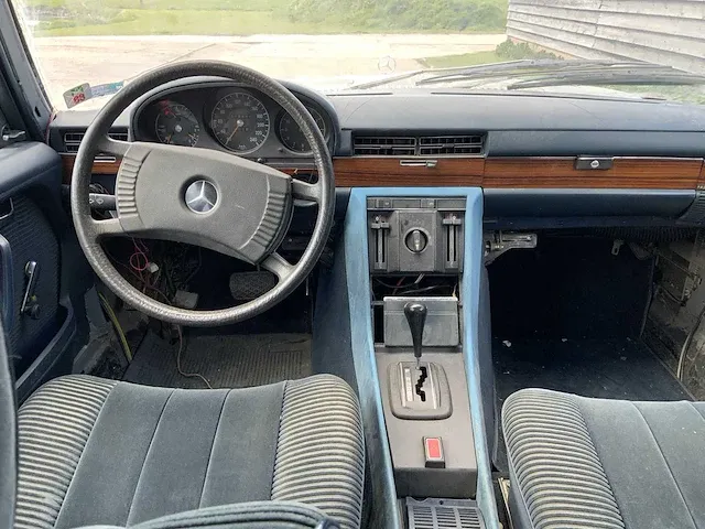 Mercedes-benz 280 s-klasse 1974 oldtimer - afbeelding 24 van  33