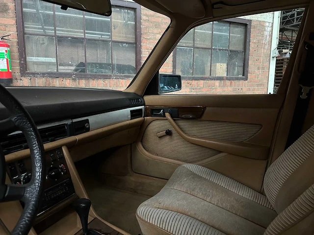 Mercedes-benz 280 sel - afbeelding 13 van  38