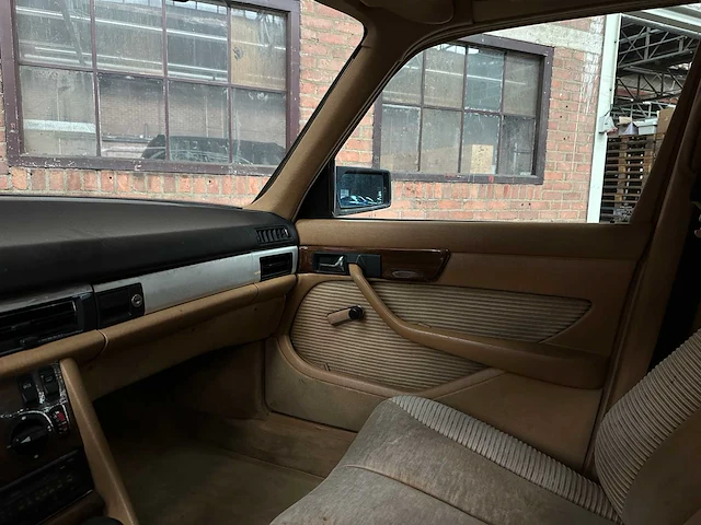 Mercedes-benz 280 sel - afbeelding 18 van  38