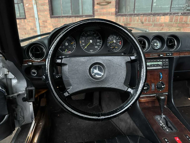 Mercedes-benz 300 sl r107 179pk 1987 sl-klasse - afbeelding 15 van  41
