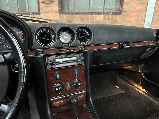 Mercedes-benz 300 sl r107 179pk 1987 sl-klasse - afbeelding 21 van  41