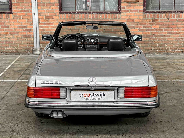 Mercedes-benz 300 sl r107 (hardtop + softtop) 179pk 1987 sl-klasse, pf-152-p - afbeelding 6 van  45