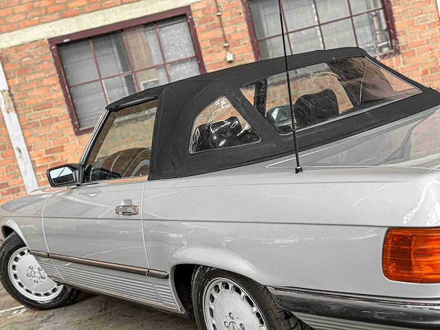 Mercedes-benz 300 sl r107 (hardtop + softtop) 179pk 1987 sl-klasse, pf-152-p - afbeelding 10 van  45