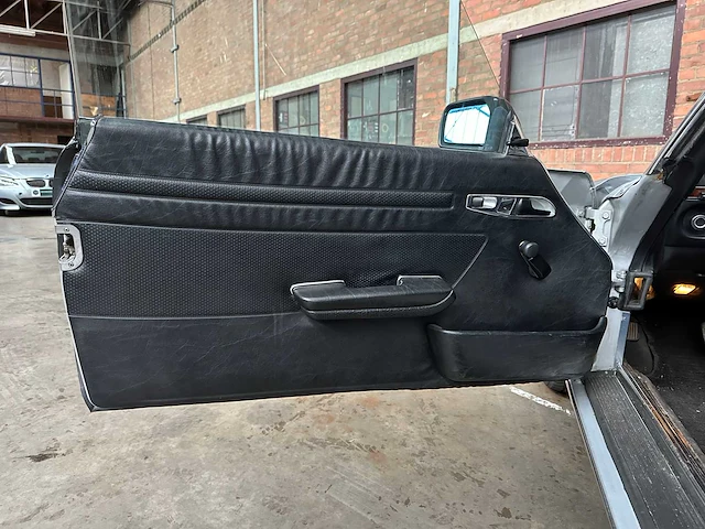 Mercedes-benz 300 sl r107 (hardtop + softtop) 179pk 1987 sl-klasse, pf-152-p - afbeelding 24 van  45