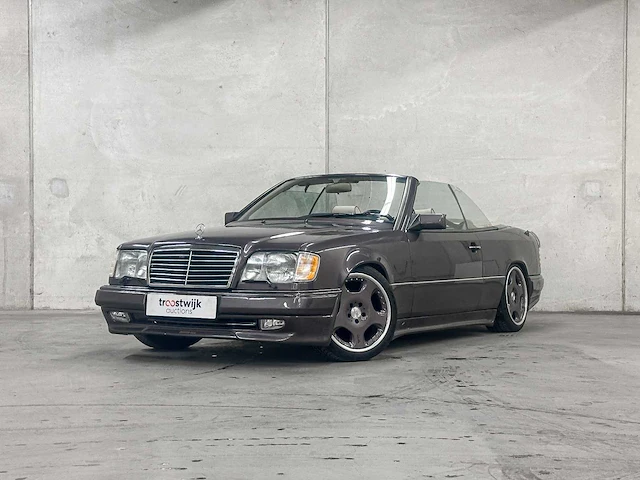 Mercedes-benz 300ce-24 cabrio 200-500 (w124) 230pk 1992, 90-ls-rs - afbeelding 1 van  42