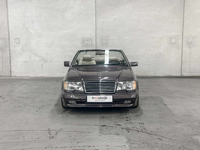 Mercedes-benz 300ce-24 cabrio 200-500 (w124) 230pk 1992, 90-ls-rs - afbeelding 23 van  42