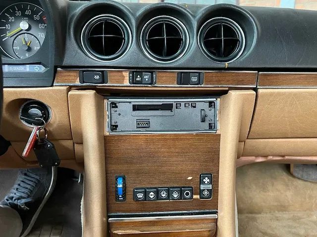 Mercedes-benz 380 sl 3.8 v8 204pk 1982 -youngtimer- - afbeelding 37 van  47
