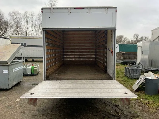 Mercedes-benz 516 bedrijfswagen - afbeelding 15 van  19