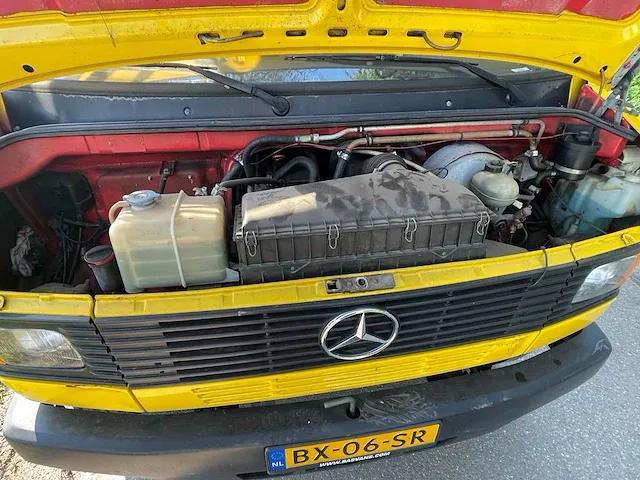 Mercedes benz 811d , bx-06-sr camper - afbeelding 21 van  22