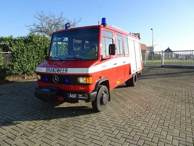 Mercedes-benz 814d bedrijfswagen - afbeelding 1 van  27