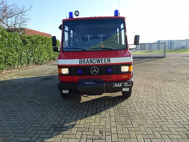 Mercedes-benz 814d bedrijfswagen - afbeelding 23 van  27