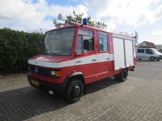 Mercedes-benz 814d bedrijfswagen - afbeelding 1 van  13