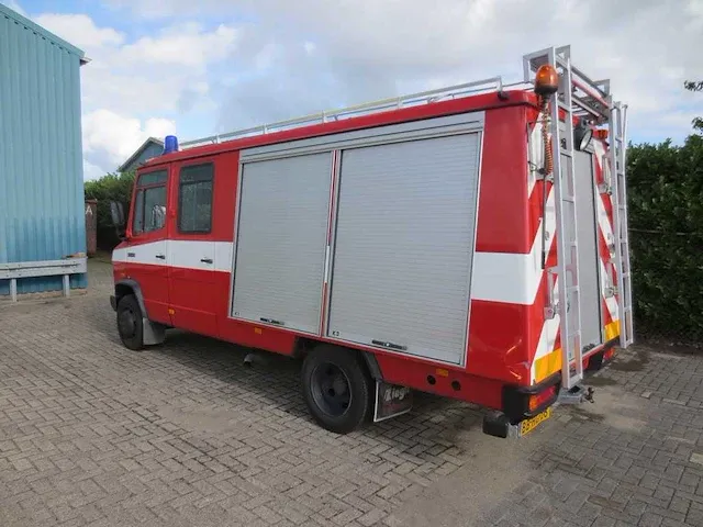 Mercedes-benz 814d bedrijfswagen - afbeelding 6 van  13