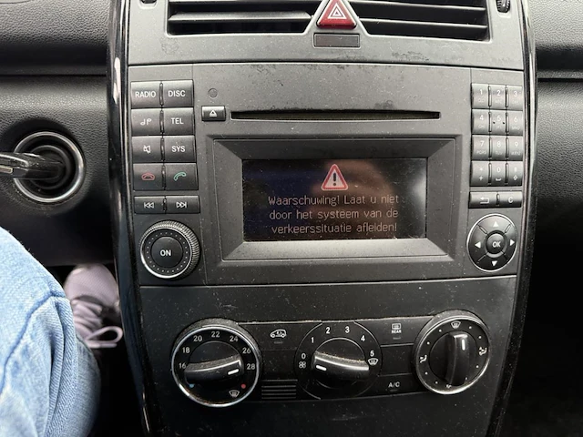 Mercedes-benz a 160, 2011 - afbeelding 2 van  26