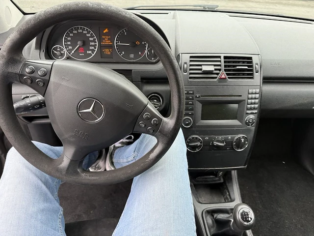 Mercedes-benz a 160, 2011 - afbeelding 26 van  26