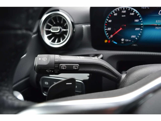 Mercedes-benz a 180 avantgarde - personenauto - afbeelding 25 van  37