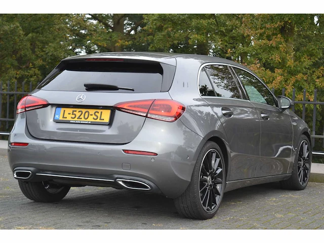 Mercedes-benz a 180 avantgarde - personenauto - afbeelding 23 van  37