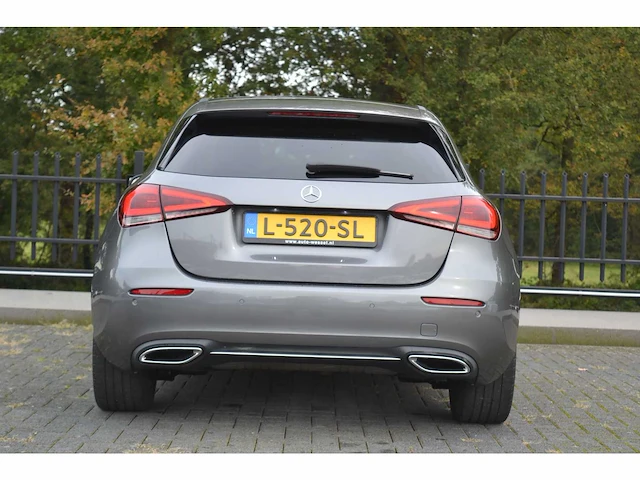 Mercedes-benz a 180 avantgarde - personenauto - afbeelding 34 van  37