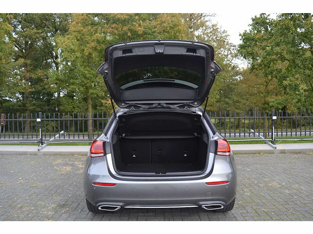 Mercedes-benz a 180 avantgarde - personenauto - afbeelding 35 van  37