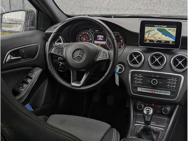 Mercedes-benz a-class 180 d lease edition | jd-736-h - afbeelding 31 van  34