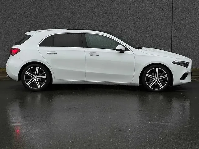 Mercedes-benz a-class 180 luxury line | t-343-ps - afbeelding 24 van  30