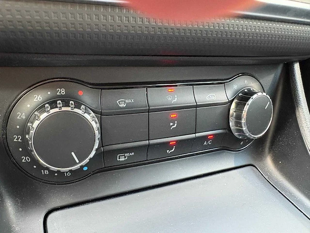 Mercedes-benz a-klasse - 180 , 9-srr-02 - afbeelding 2 van  24