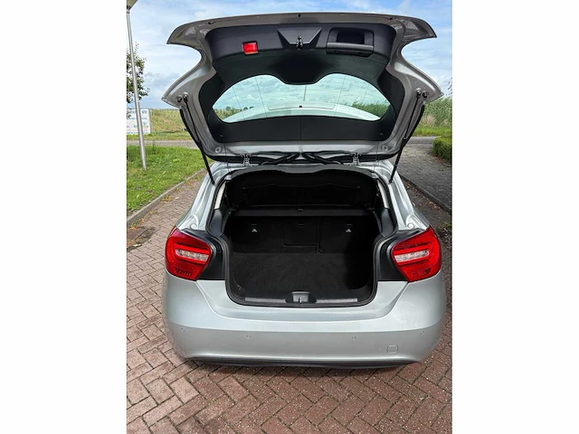 Mercedes-benz a-klasse - 180 , 9-srr-02 - afbeelding 14 van  24